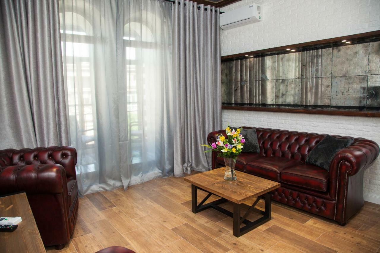 Vip Apartment On Lobanovskogo 19 Street Zaporizhia Exterior foto